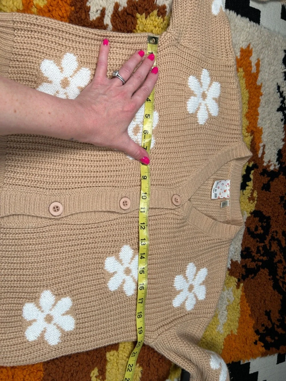Cool Chick, BELLE du JOUR, distressed flower cardigan!!